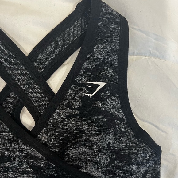 NWT Gymshark Camo Sports Bra - Picture 4 of 5